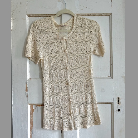 Hand Crochet Tops - Vintage Cream 70s Hand Crochet Doen Boho Top - Size: M